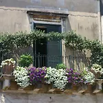 فندق مبيت وإفطار Casa Rossi أتشيريالي