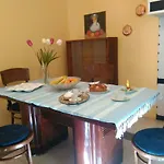 Casa Rossi فندق مبيت وإفطار أتشيريالي