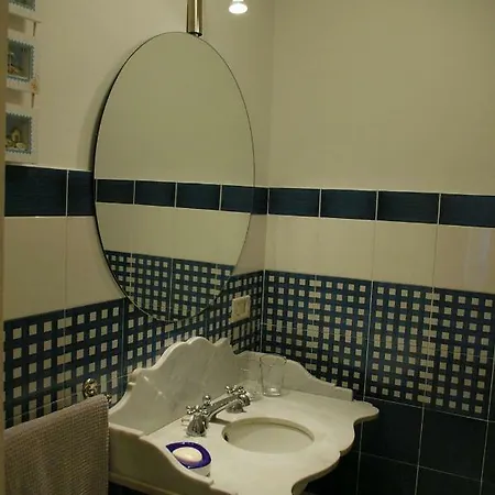 Casa Rossi 3* Ачиреале