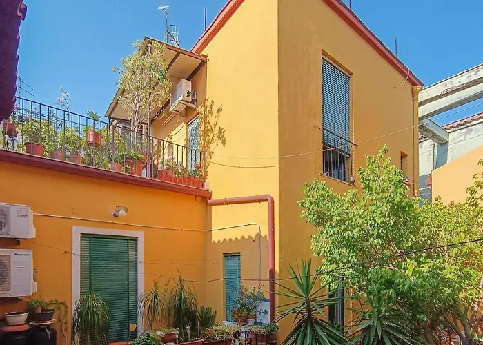 Casa Rossi Bed & Breakfast 3*