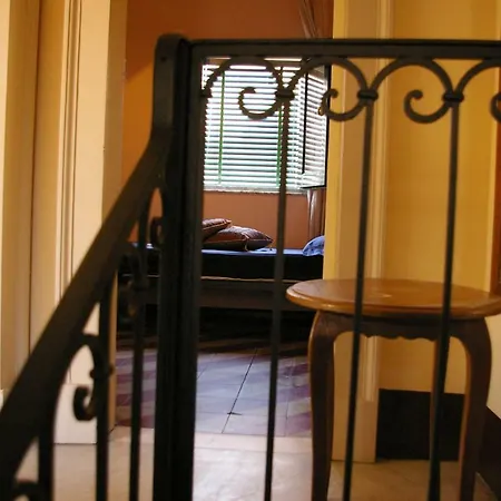 Casa Rossi Ачиреале